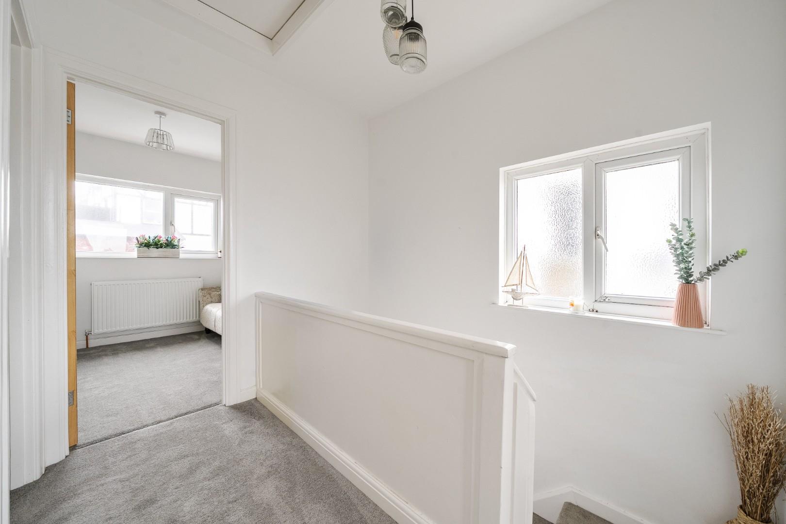 Overland Road, Mumbles, Swansea, SA3 4LP